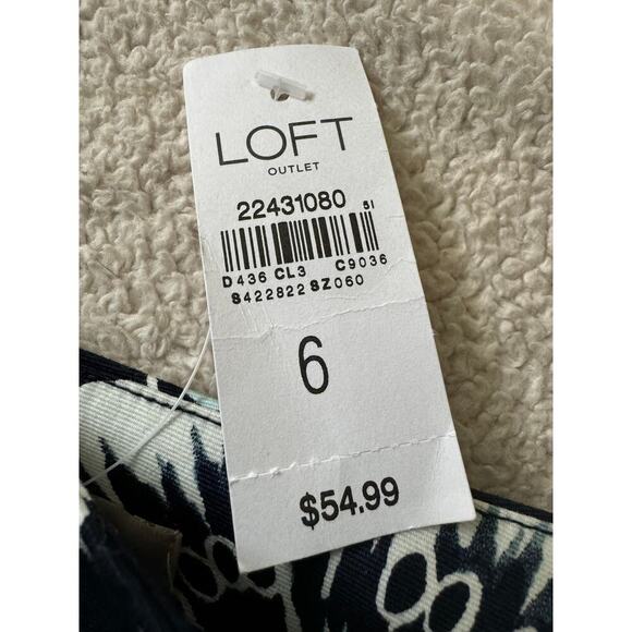 LOFT 6 NWT Blue floral print A-Line skirt. - Picture 3 of 9